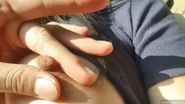 Remasan Mantap Dibalik Sweater Tipis Menggoda Iman - BokepBest